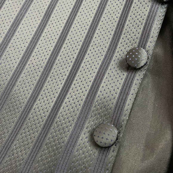 Men’s Vest - Picture 2 of 5